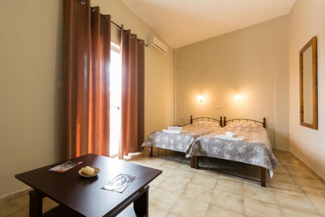 Naos Studios - Private Apartment Kávos Esterno foto